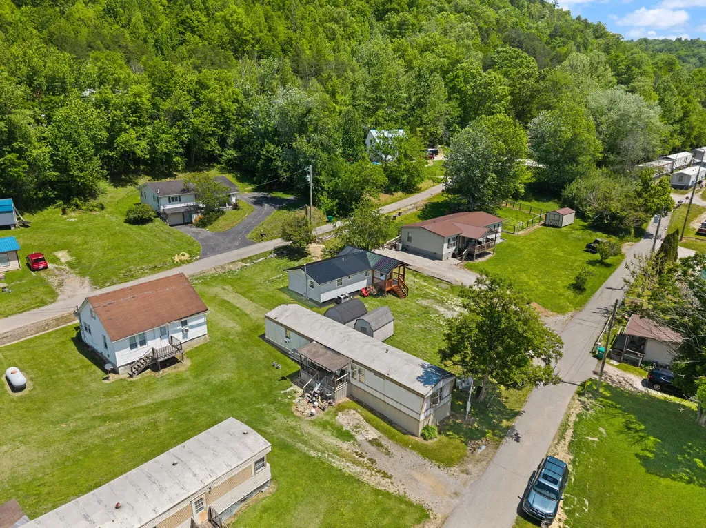 131 Barber Road Clearfield KY 40313