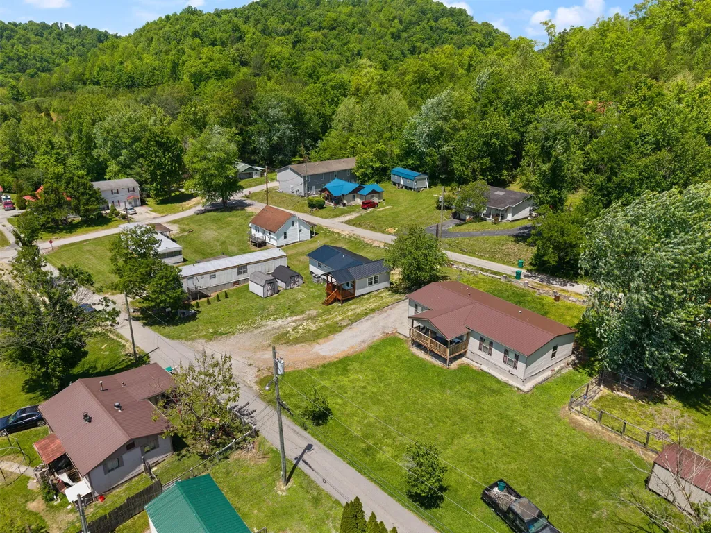 131 Barber Road Clearfield KY 40313