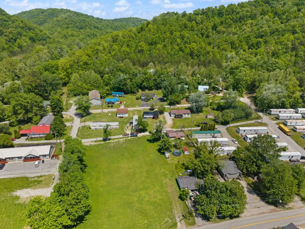 131 Barber Road Clearfield KY 40313
