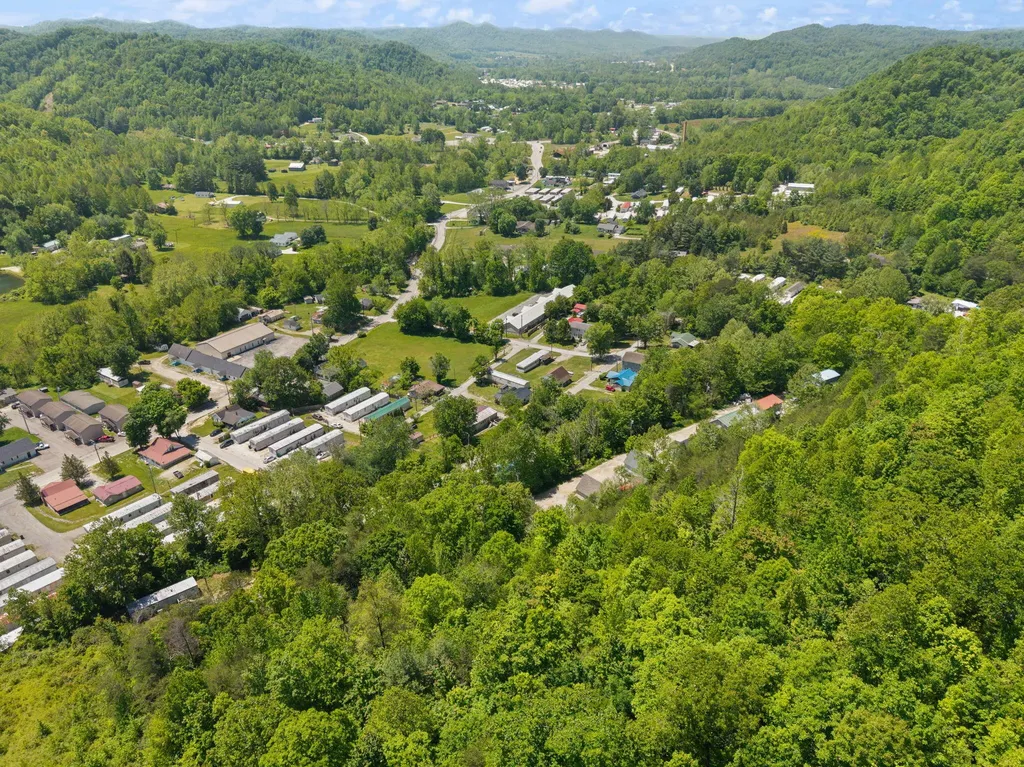 131 Barber Road Clearfield KY 40313
