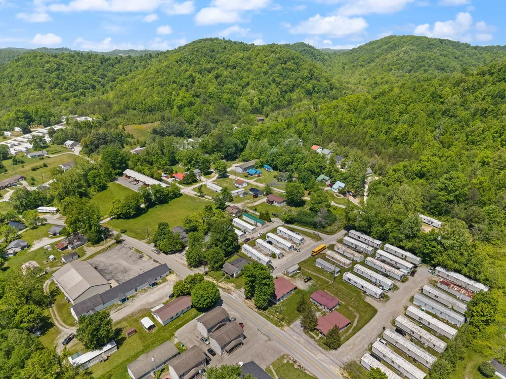 131 Barber Road Clearfield KY 40313