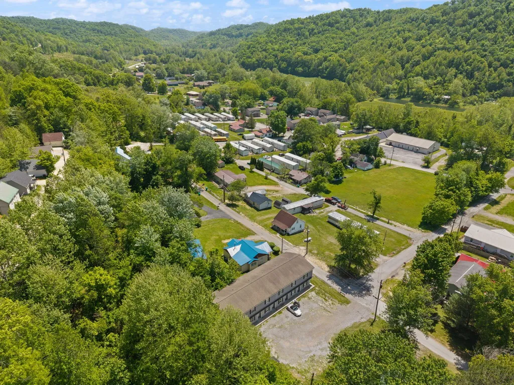 131 Barber Road Clearfield KY 40313