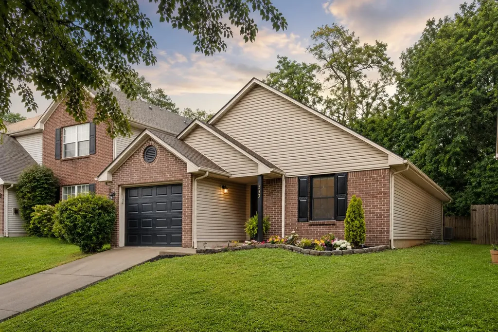 553 Rhodora Ridge Lexington KY 40517