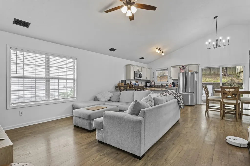 553 Rhodora Ridge Lexington KY 40517