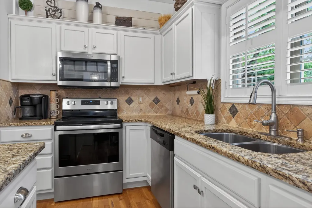 2537 Dressage Way Lexington KY 40504