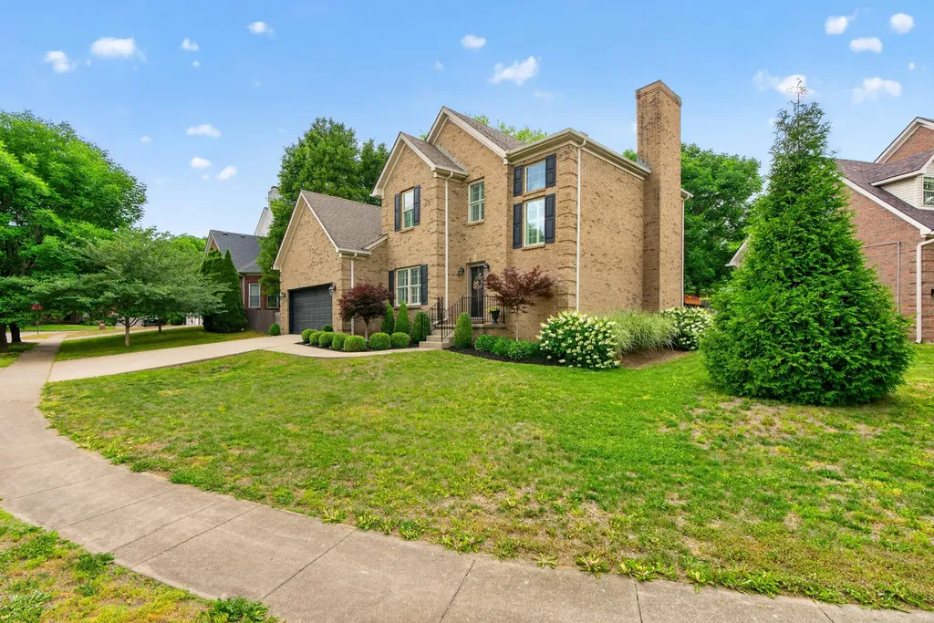 2537 Dressage Way Lexington KY 40504