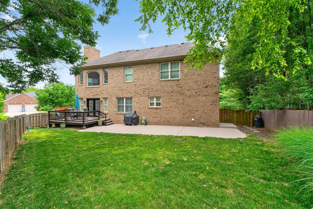 2537 Dressage Way Lexington KY 40504