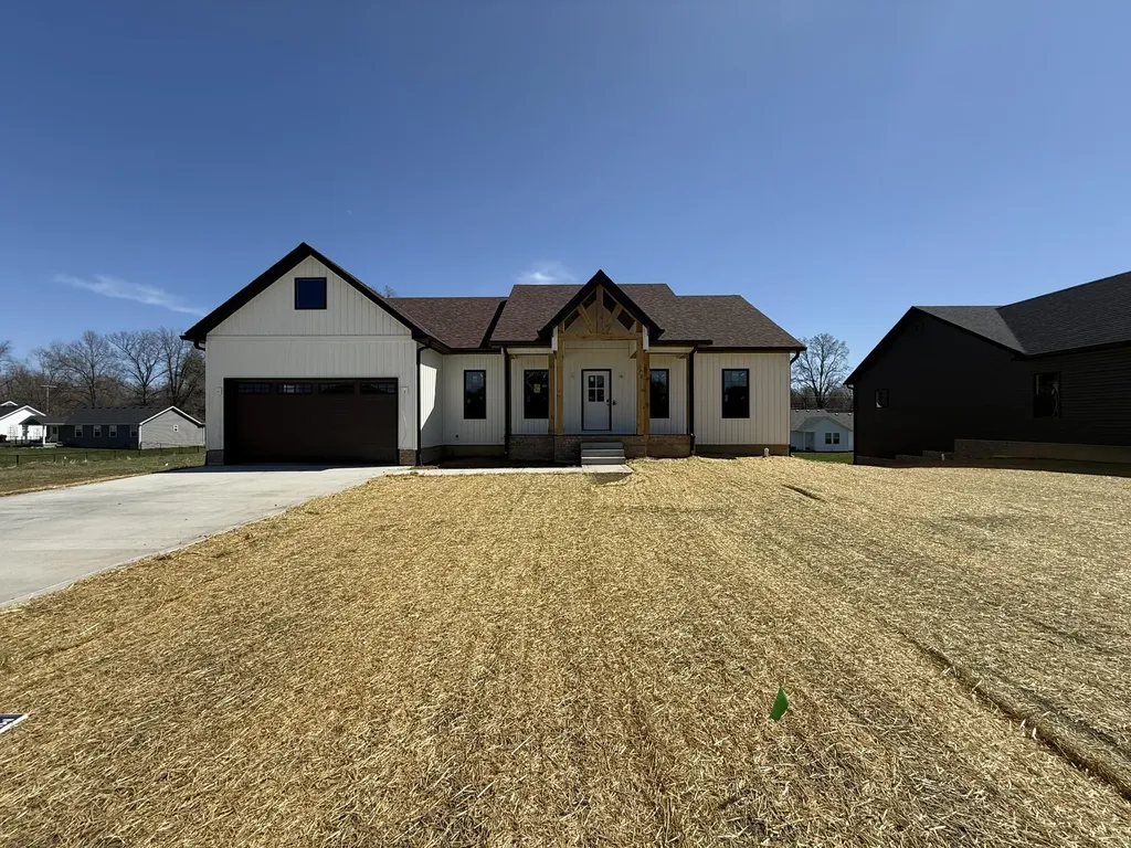 138 Knob View Trace Junction City KY 40440