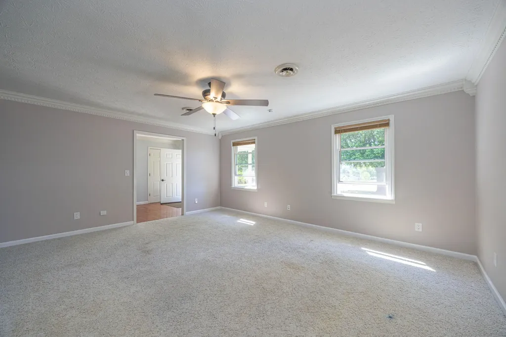 2335 Liberty Road Crab Orchard KY 40419