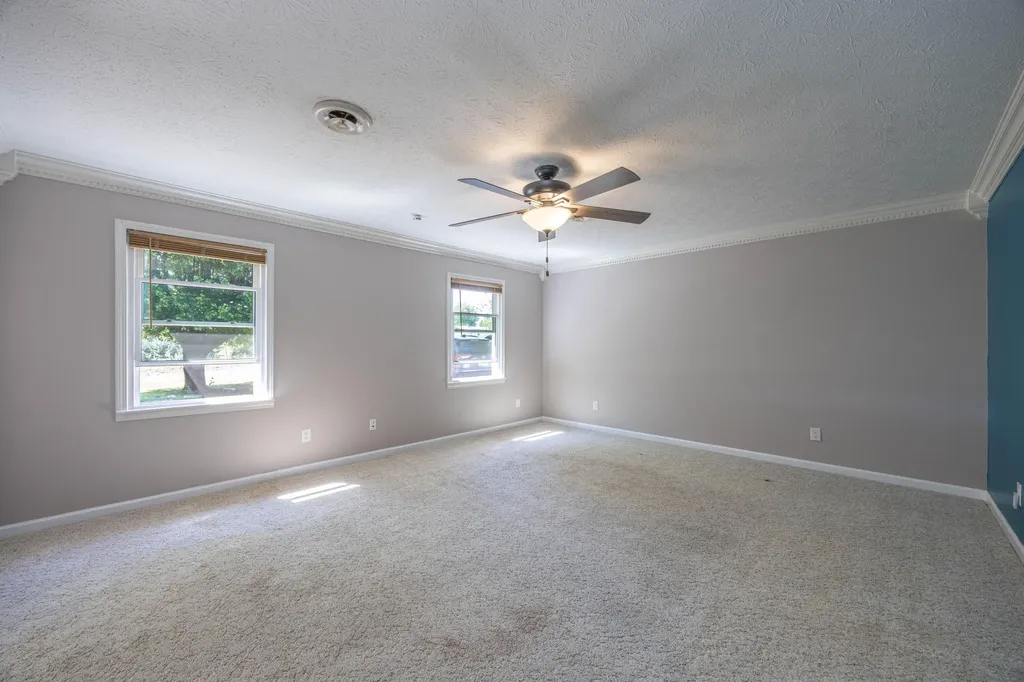2335 Liberty Road Crab Orchard KY 40419