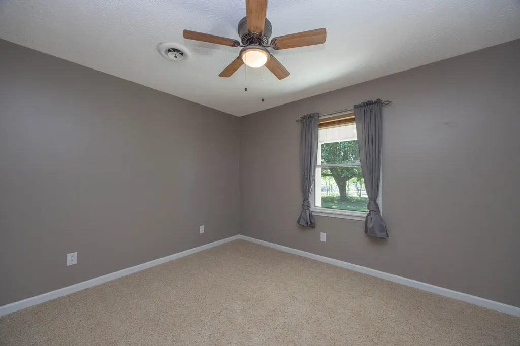 2335 Liberty Road Crab Orchard KY 40419