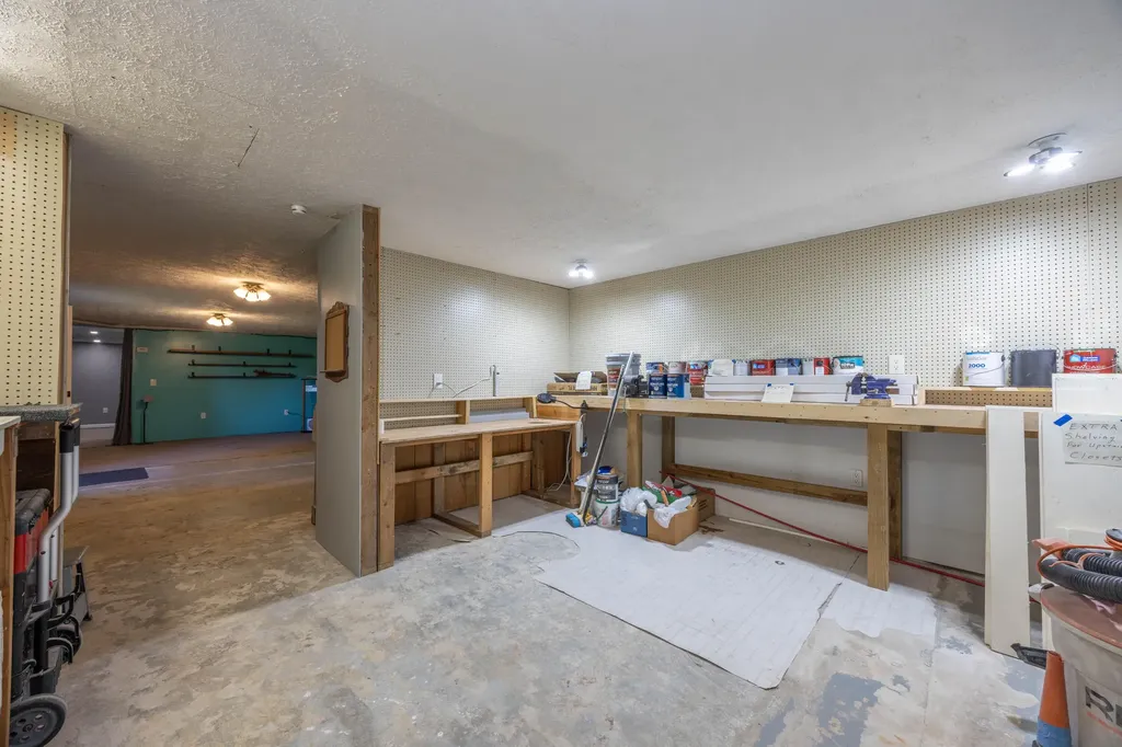 2335 Liberty Road Crab Orchard KY 40419