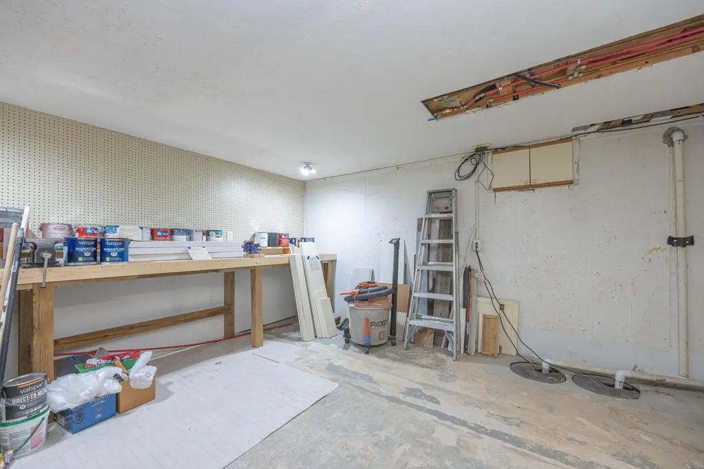 2335 Liberty Road Crab Orchard KY 40419