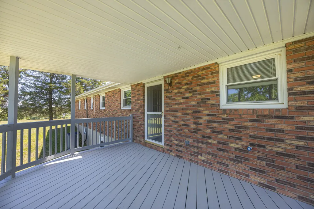 2335 Liberty Road Crab Orchard KY 40419