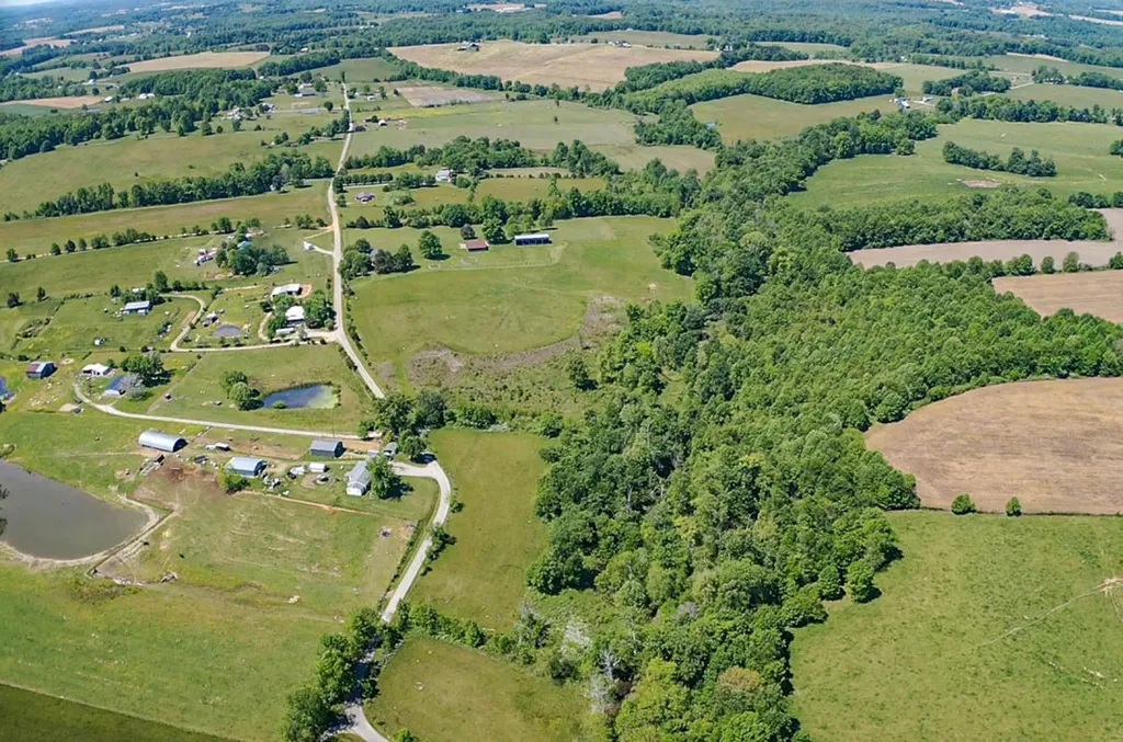 2335 Liberty Road Crab Orchard KY 40419