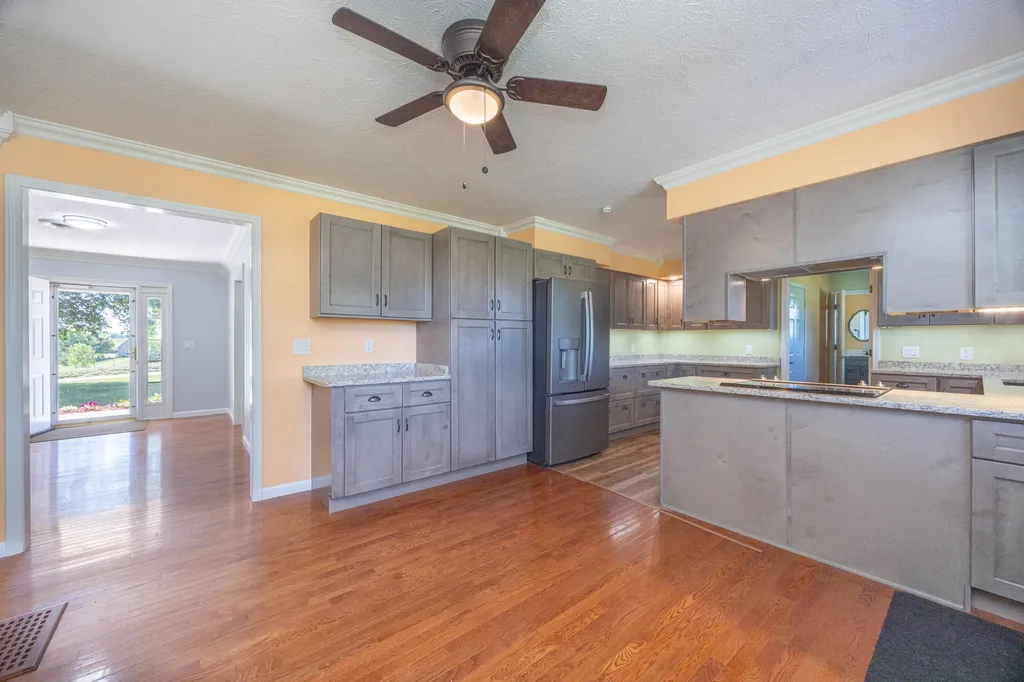2335 Liberty Road Crab Orchard KY 40419