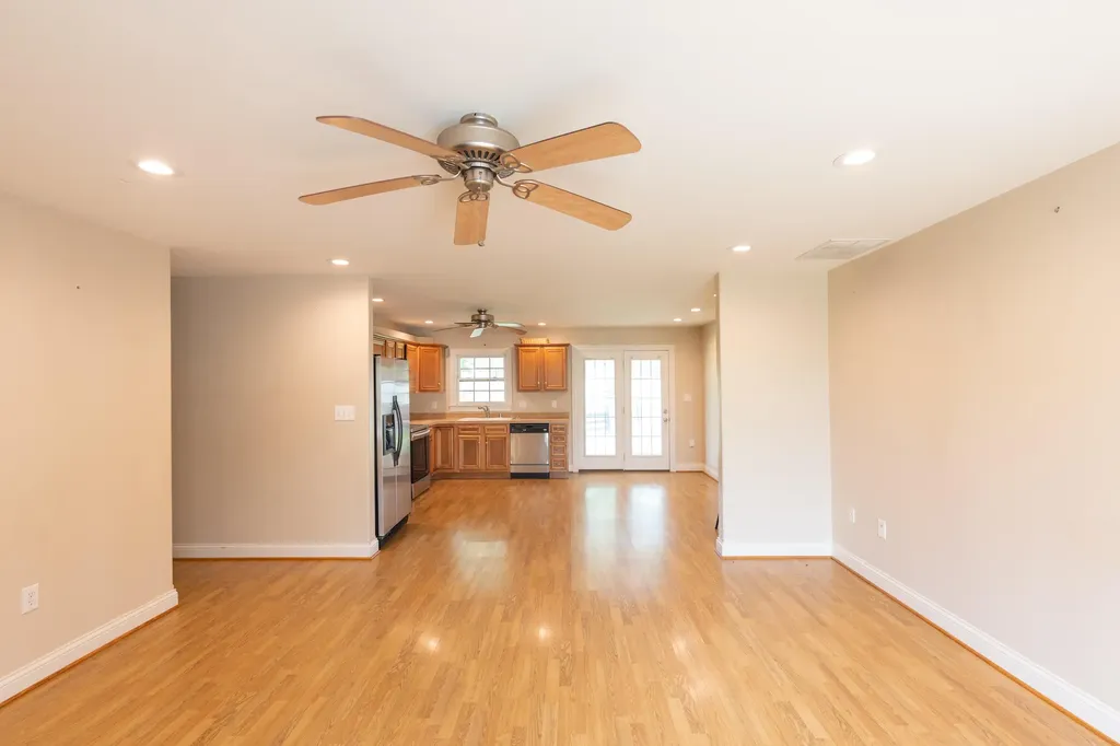 2525 Clintonville Road Paris KY 40361