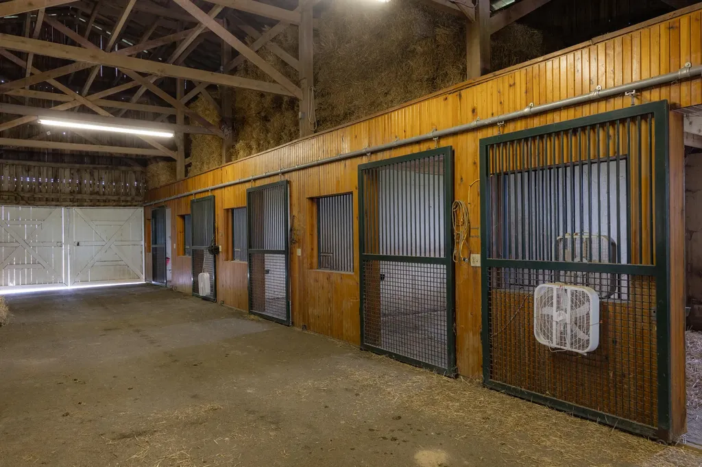 2525 Clintonville Road Paris KY 40361