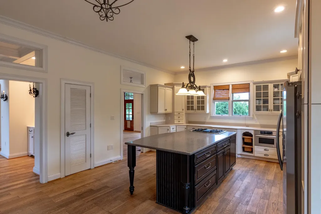 2525 Clintonville Road Paris KY 40361
