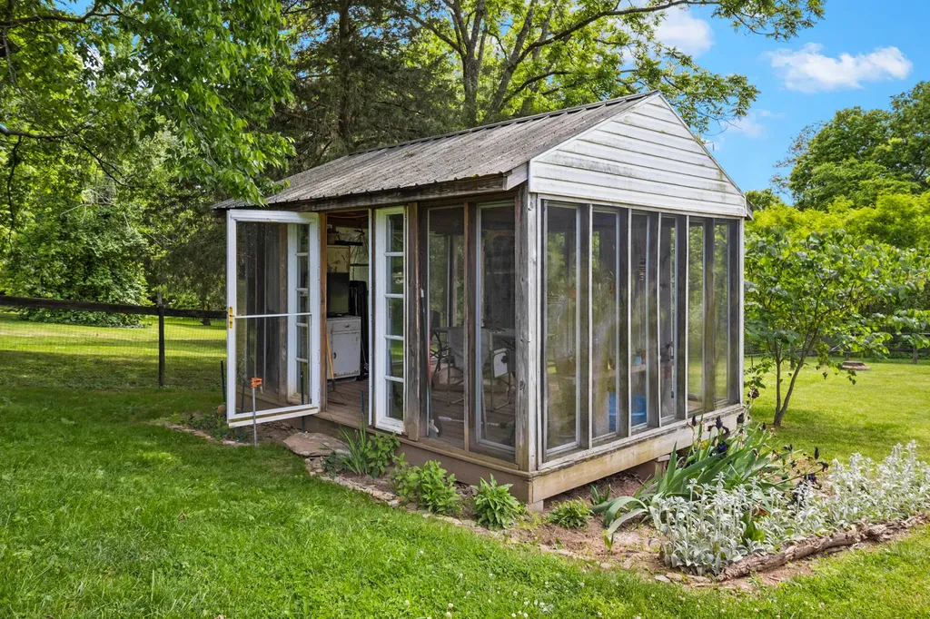 135 Edgewood Drive Stanford KY 40484
