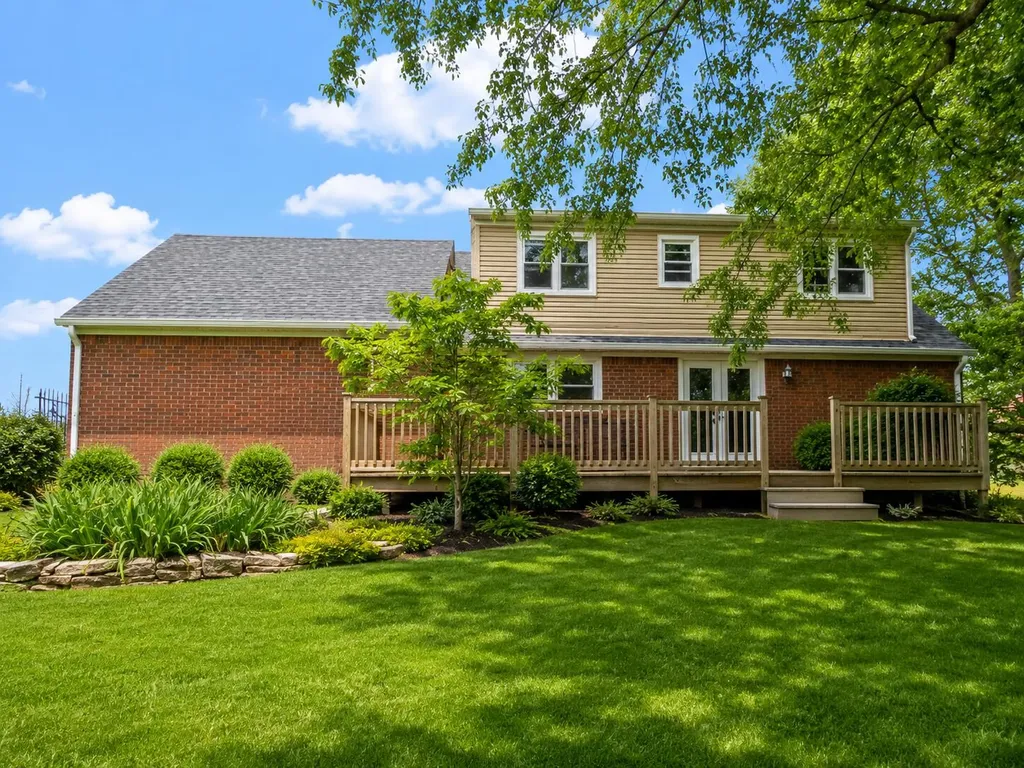 135 Edgewood Drive Stanford KY 40484