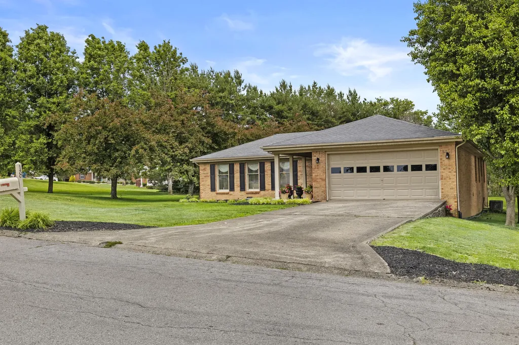 18 Casa Landa Way Winchester KY 40391