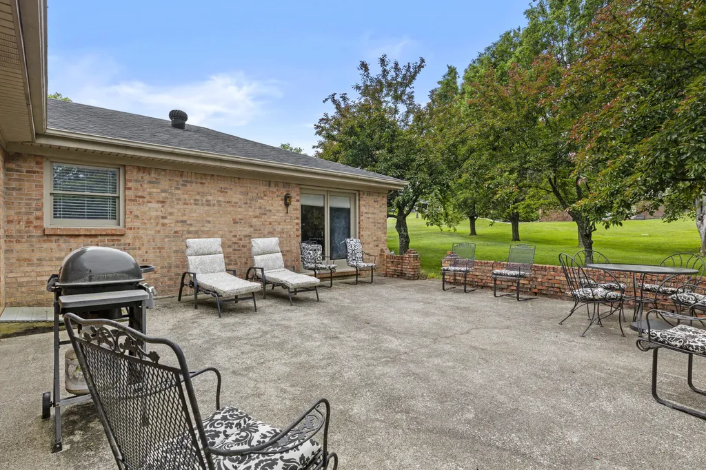 18 Casa Landa Way Winchester KY 40391