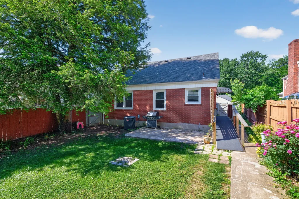 445 Fitzpatrick Street Danville KY 40422