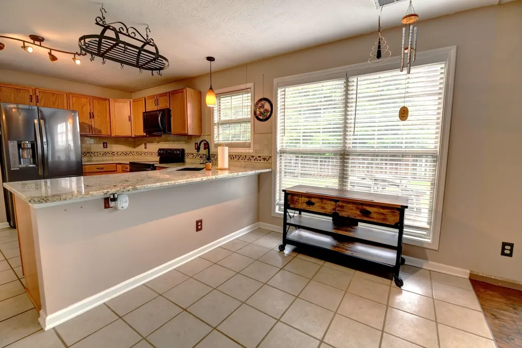 2820 Sandersville Road Lexington KY 40511