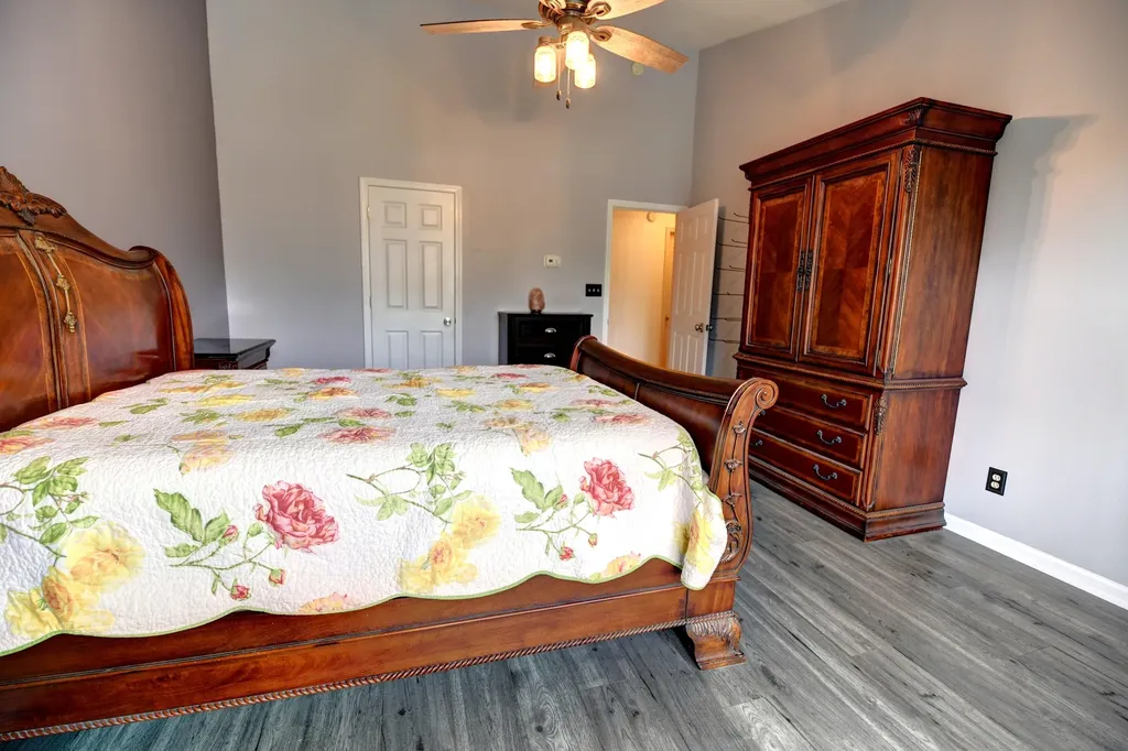 2820 Sandersville Road Lexington KY 40511
