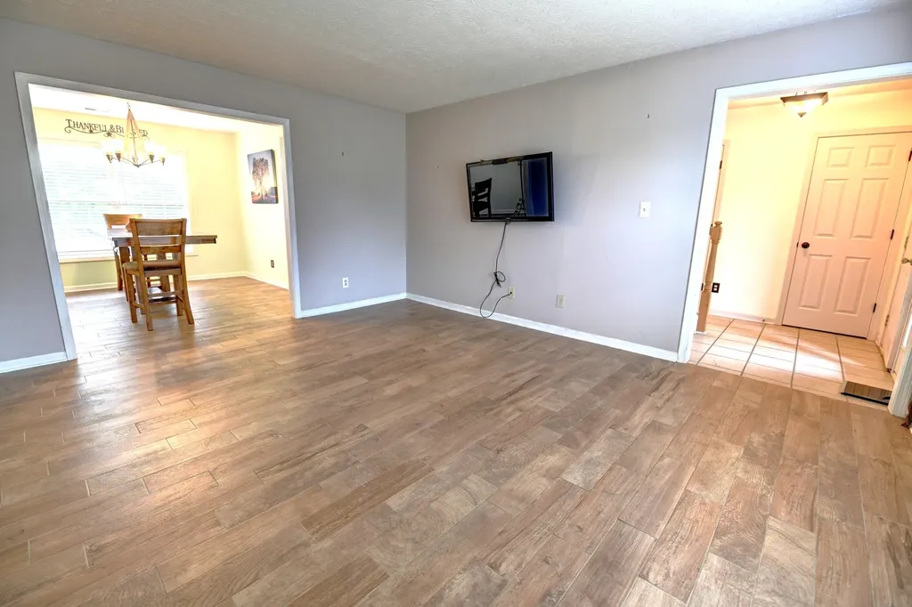 2820 Sandersville Road Lexington KY 40511