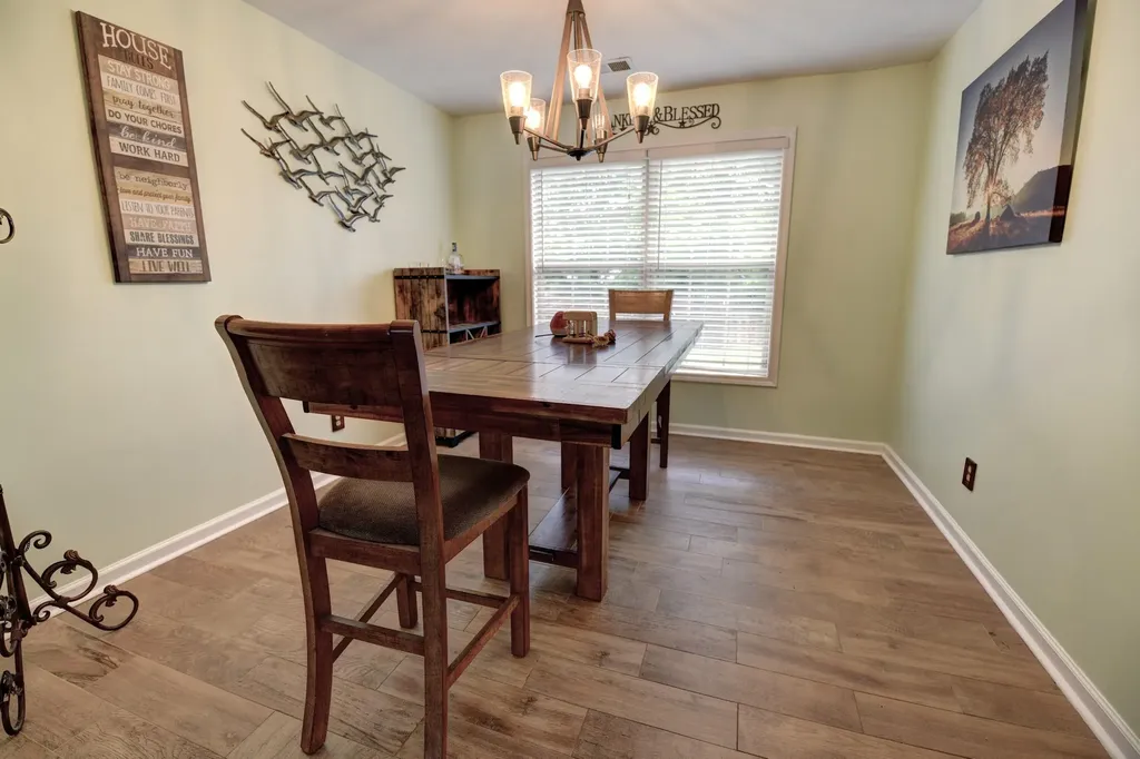 2820 Sandersville Road Lexington KY 40511