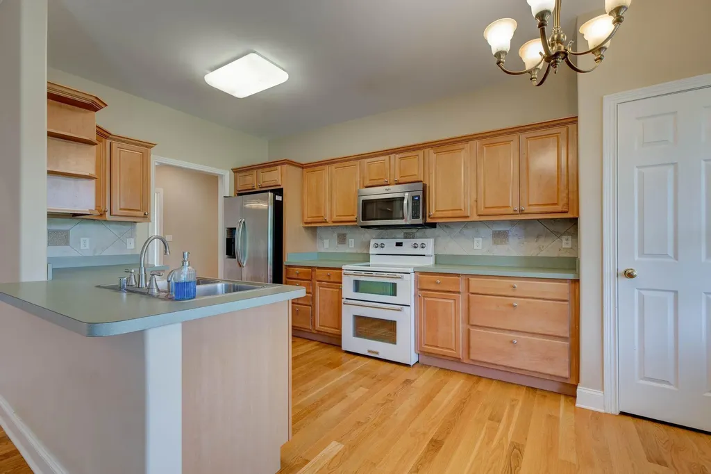 4100 1/2 Newtown Pike Georgetown KY 40324