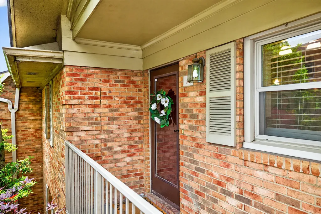 1167 Turkey Foot Road Lexington KY 40502