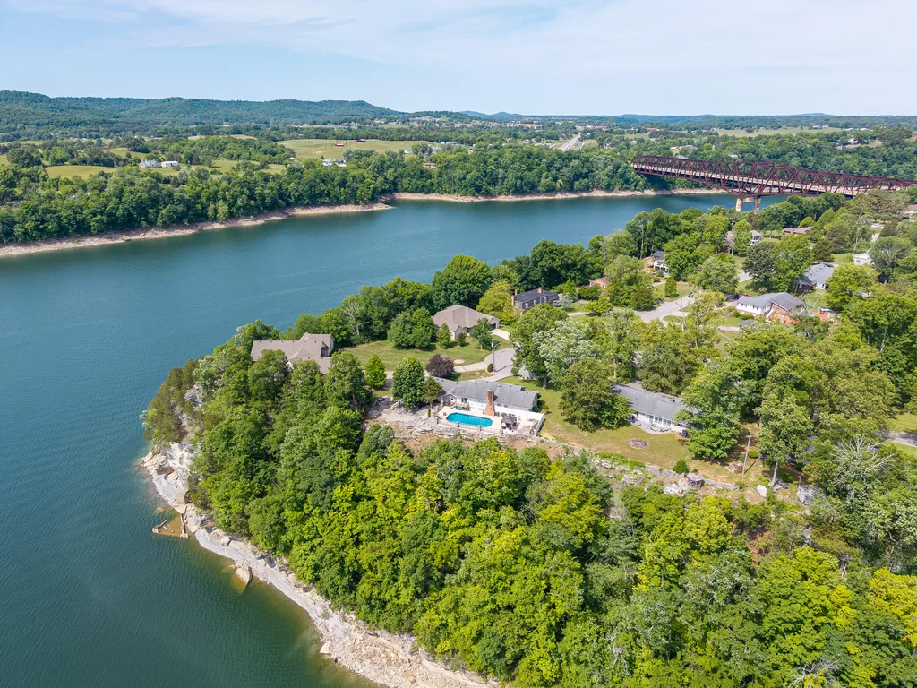 30 Highview Circle Somerset KY 42503