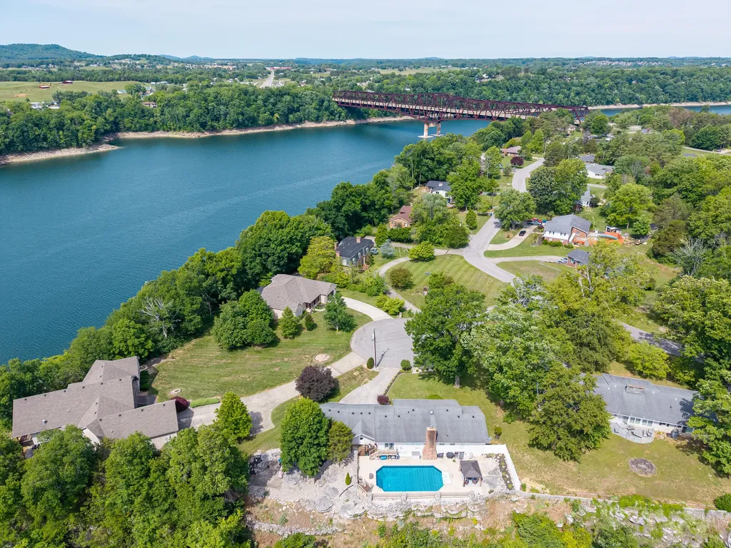 30 Highview Circle Somerset KY 42503