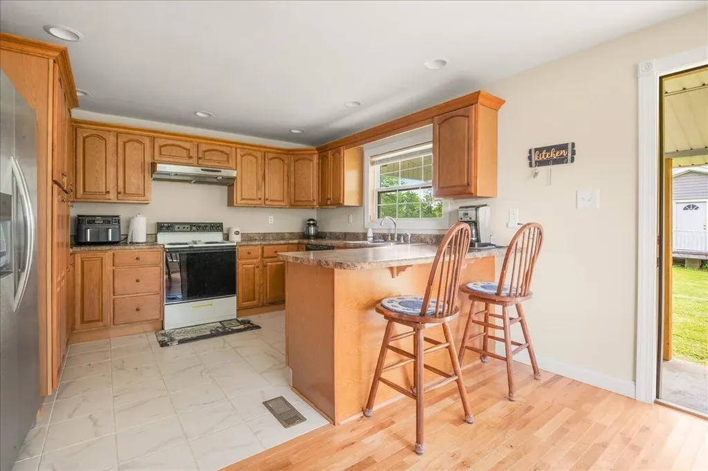 181 Little Arthur Ridge Road East Bernstadt KY 40729