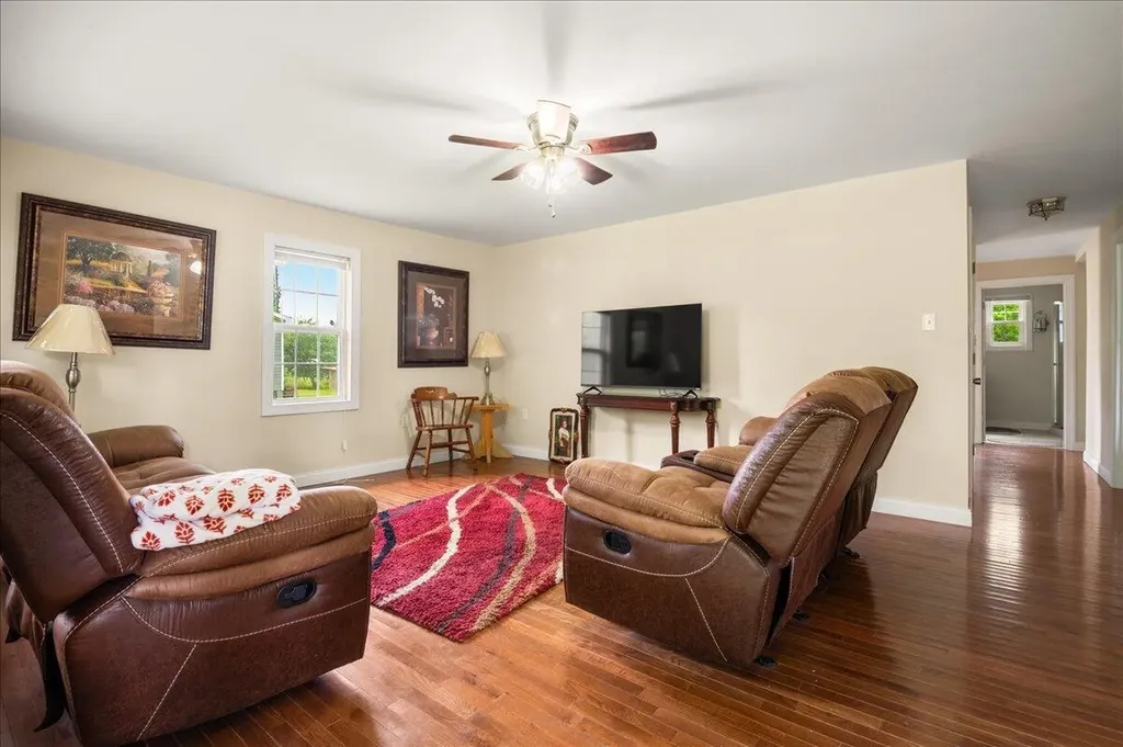 181 Little Arthur Ridge Road East Bernstadt KY 40729