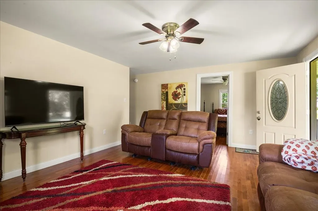 181 Little Arthur Ridge Road East Bernstadt KY 40729