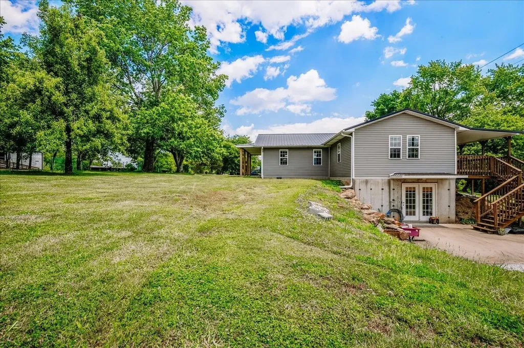 181 Little Arthur Ridge Road East Bernstadt KY 40729