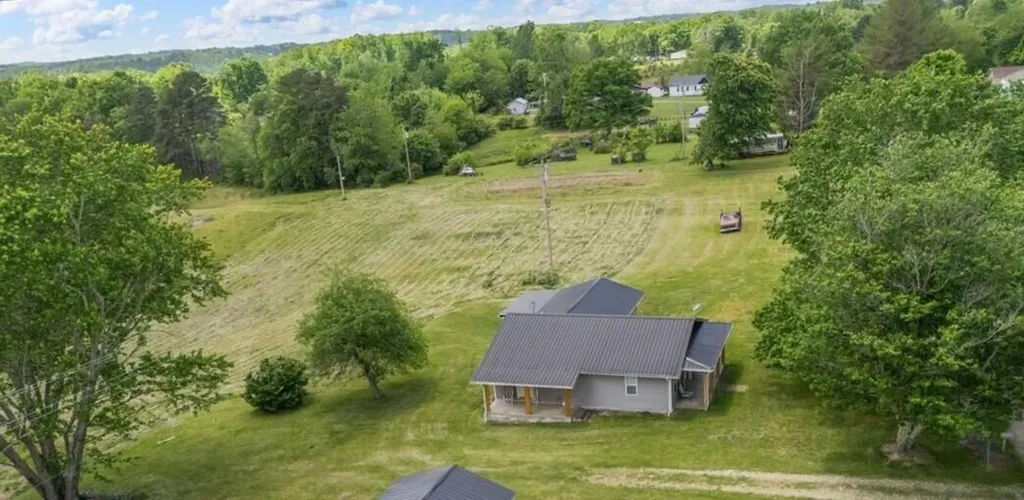 181 Little Arthur Ridge Road East Bernstadt KY 40729