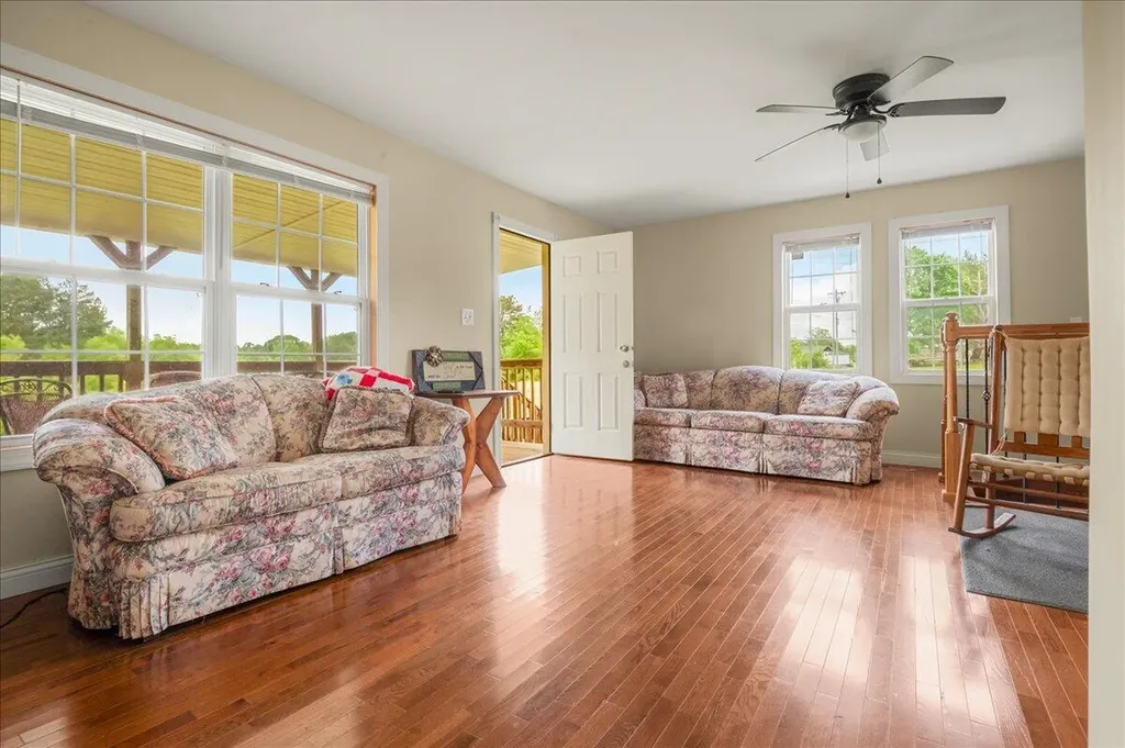 181 Little Arthur Ridge Road East Bernstadt KY 40729