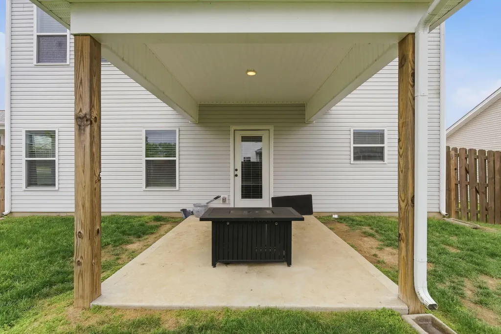 141 Maddrey Haven Nicholasville KY 40356