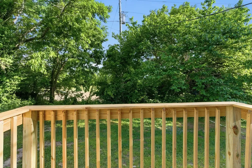 1690 Menelaus Road Berea KY 40403