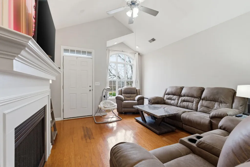 256 Long Branch Lane Lexington KY 40511