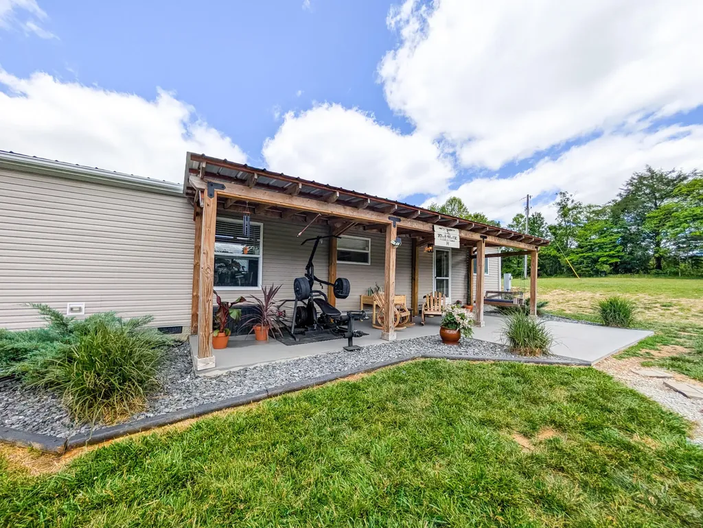 1510 Highway 865 Eubank KY 42567