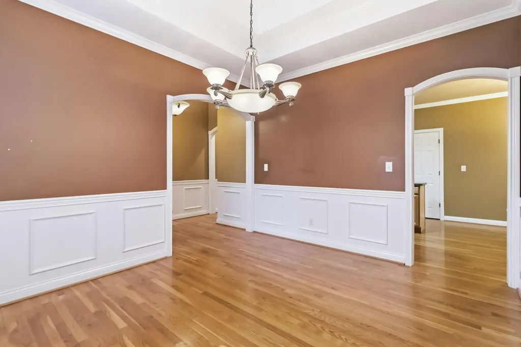 824 Livania Lane Lexington KY 40509
