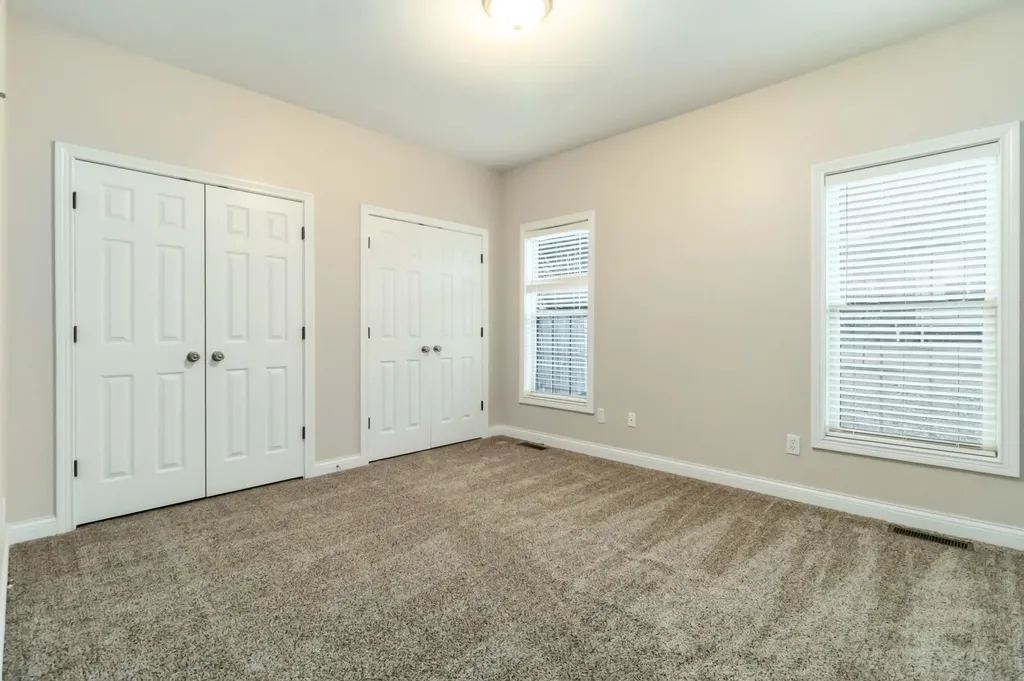 824 Livania Lane Lexington KY 40509