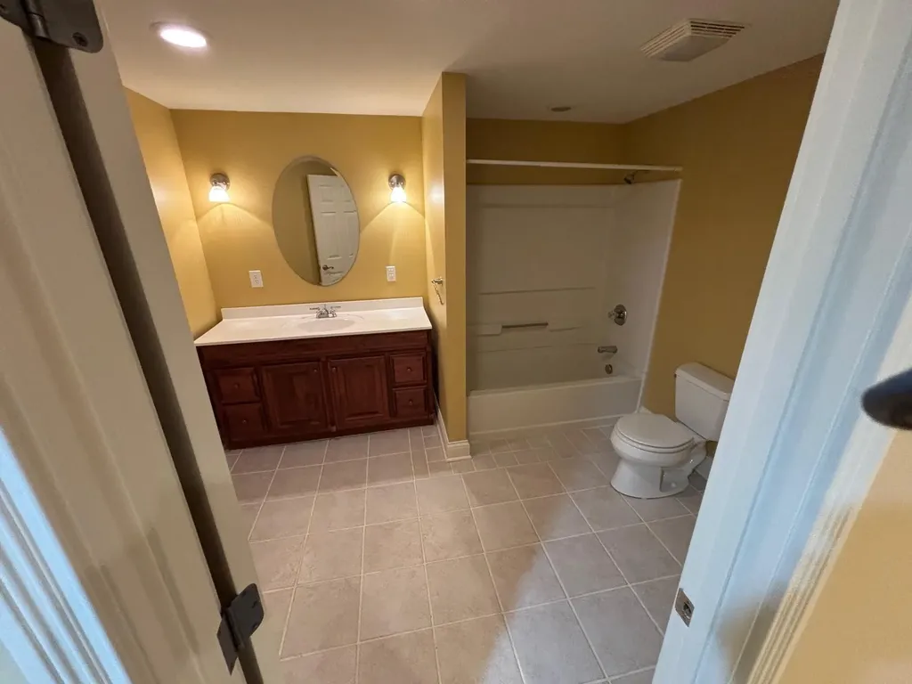 824 Livania Lane Lexington KY 40509