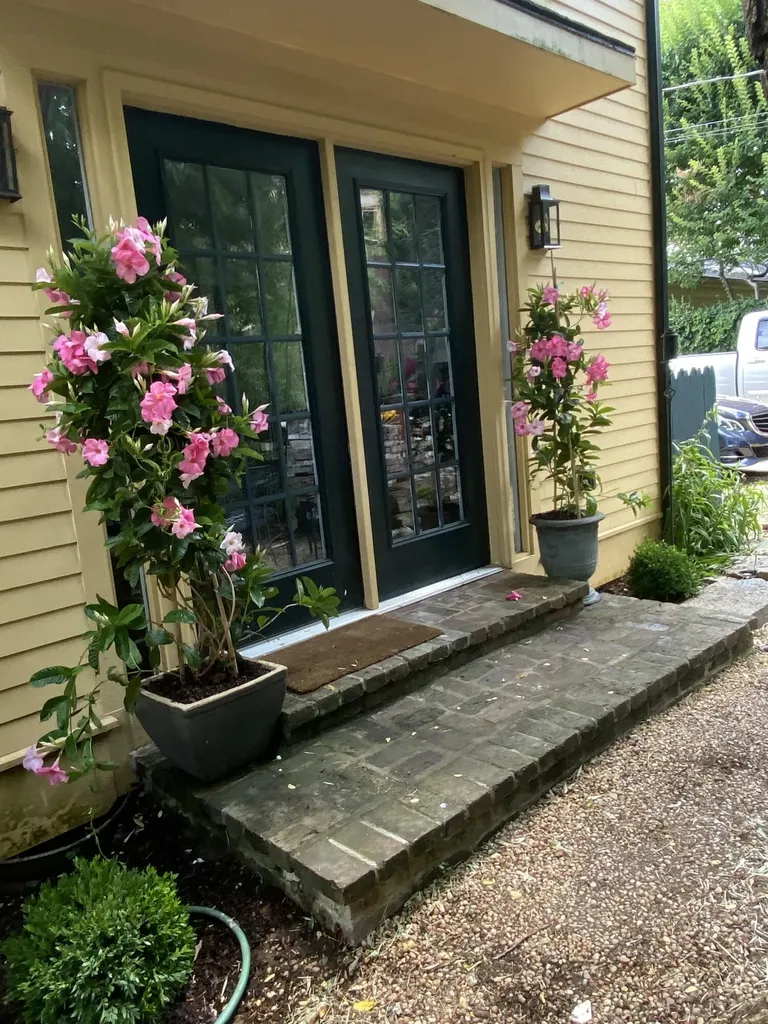 322 W 3rd Street Lexington KY 40508